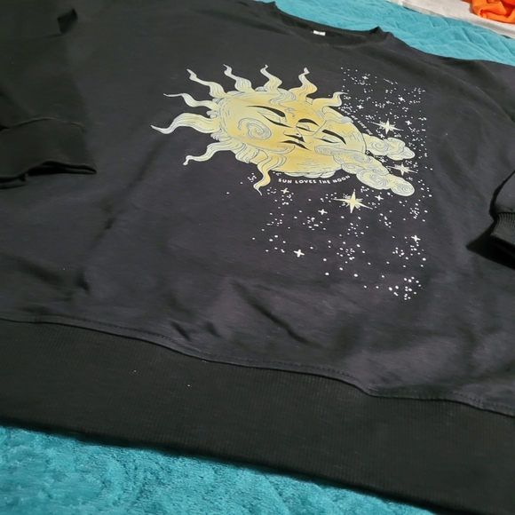 Sun and Moon Eye Astrology Sweatshirt, Medium Unisex Sweatshirt - Picture 6 of 6